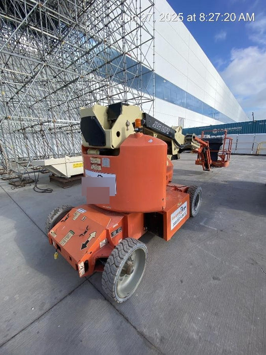 2019 JLG E400AJPN