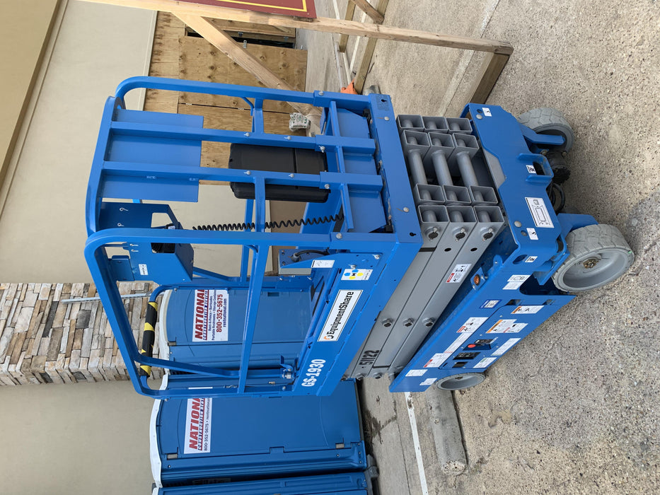 2019 Genie GS-1930 Fixed Rails with Chain Entry