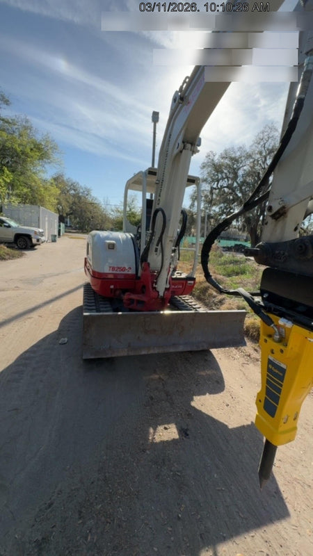 2025 TAKEUCHI TB250-2R