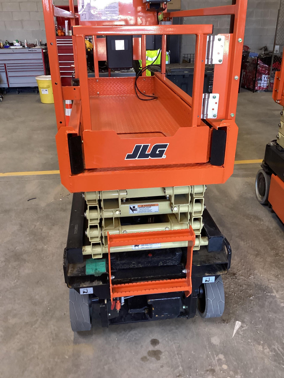2022 JLG ES1932