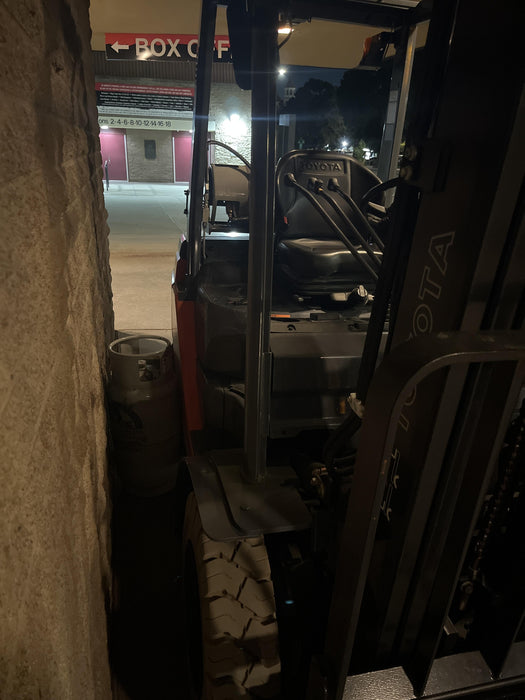 2022 TOYOTA 50-8FGU25