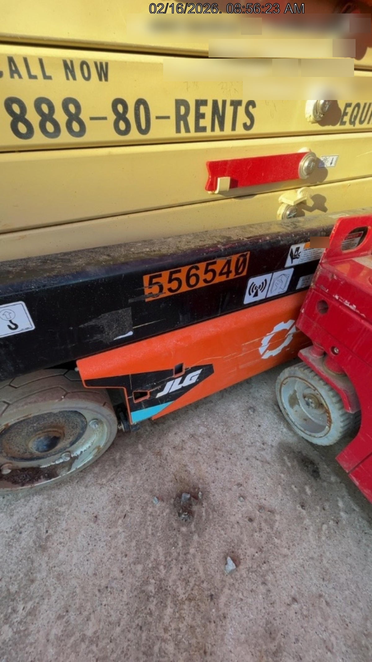 2025 JLG ES1932