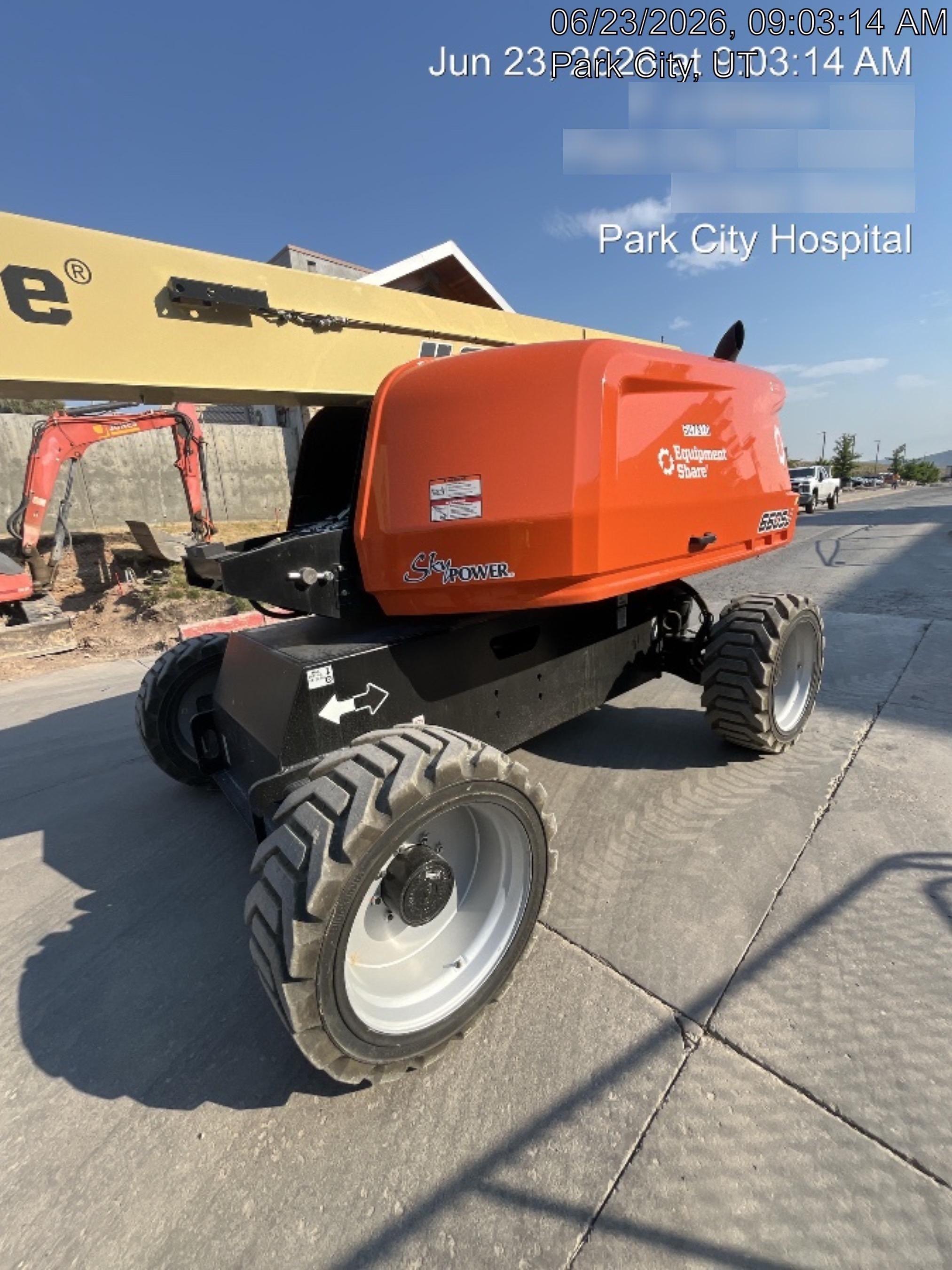 2025 JLG 660SJ