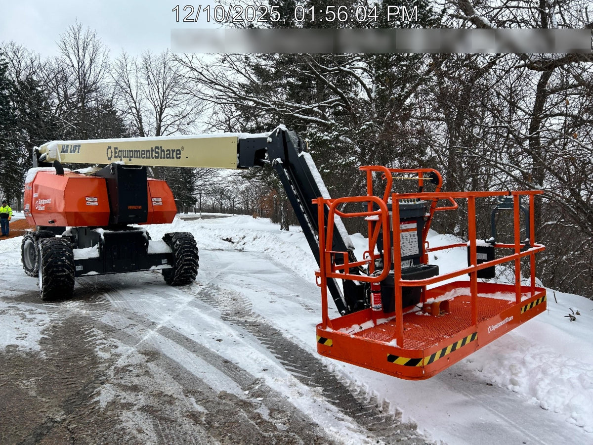 2025 JLG 800AJ