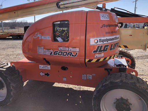 2021 JLG 600AJ