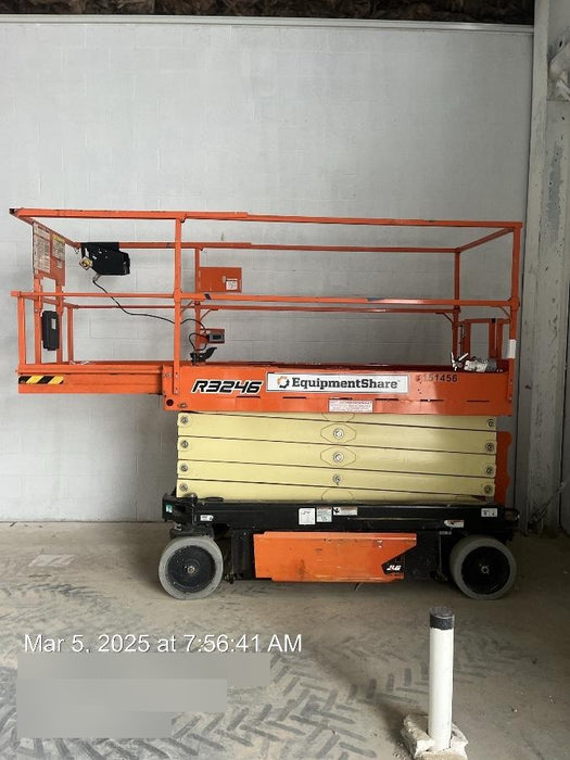 2021 JLG R3246