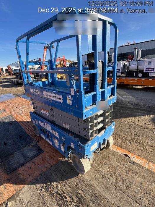 2020 Genie GS-1930 Solid Non Marking Tires, Beacon, Folding rails with half height swing gate