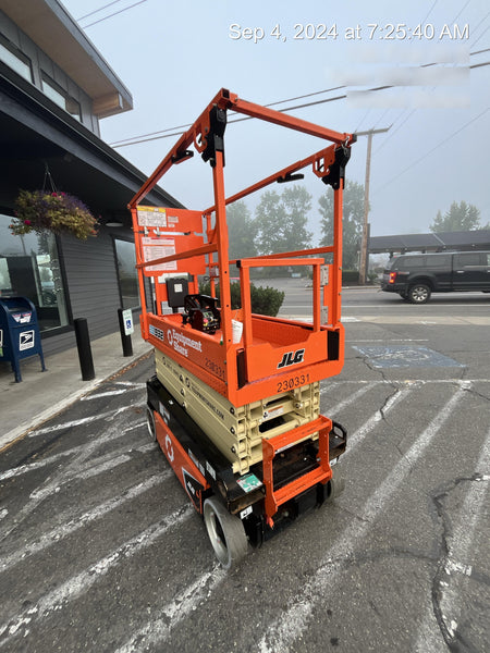 2022 JLG ES1932