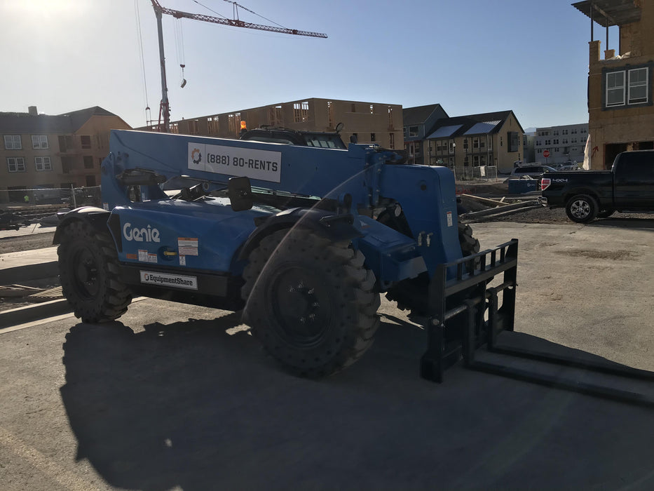 2020 Genie GTH-636 Cab/Heat/Air, Solid Tires, Work Lights, Beacon, Aux Hydraulics, Back up Alarm