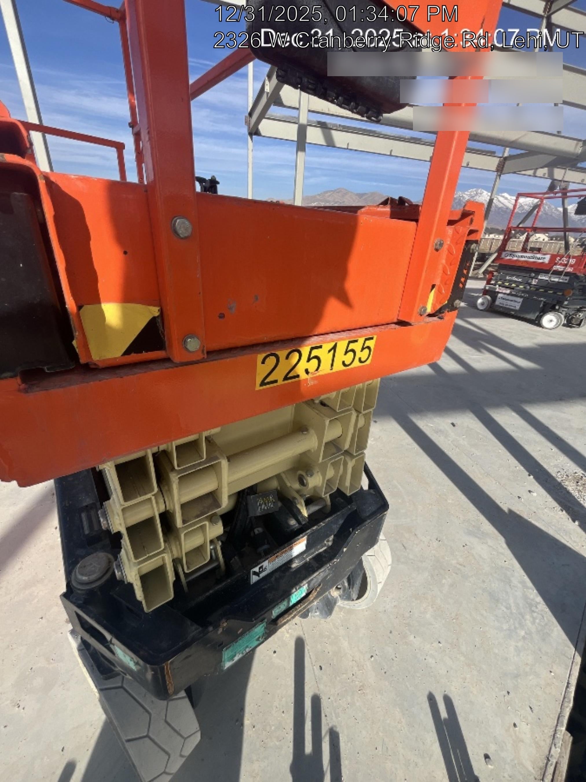2022 JLG ES2632