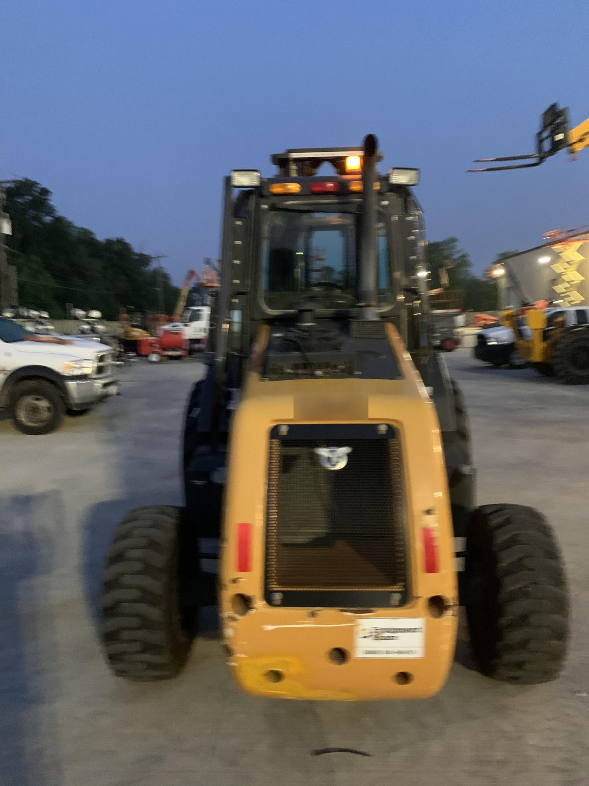 2019 CASE 588H