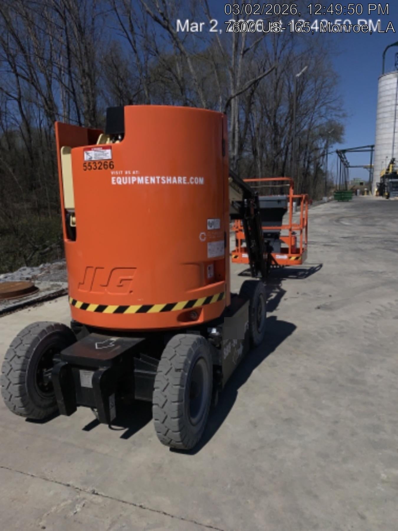 2025 JLG E300AJP