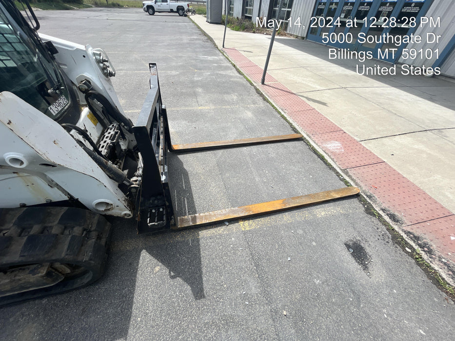 2022 ARROW MATERIAL HANDLING 72" Pallet Forks - Arrow