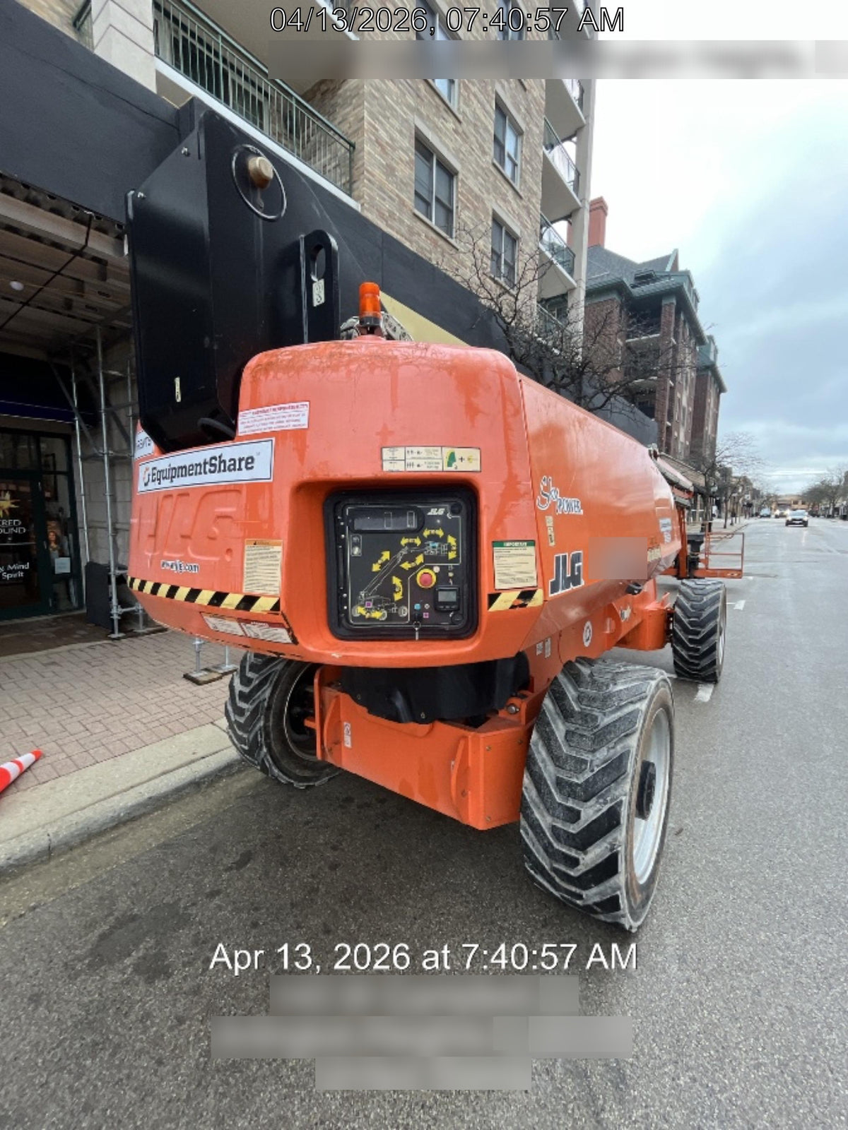 2021 JLG 1200SJP