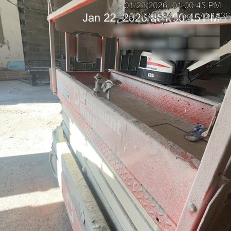 2024 JLG ES1932