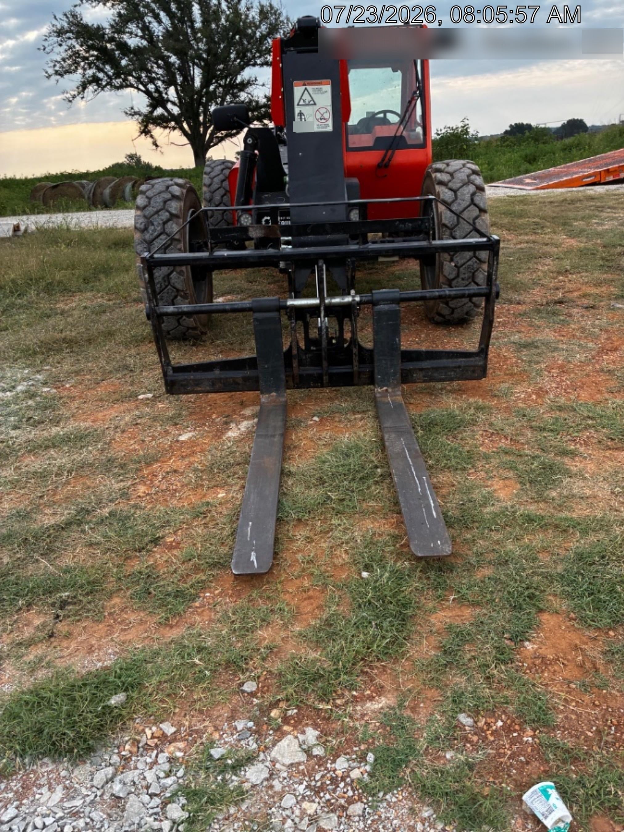 2024 SKYTRAK 8042
