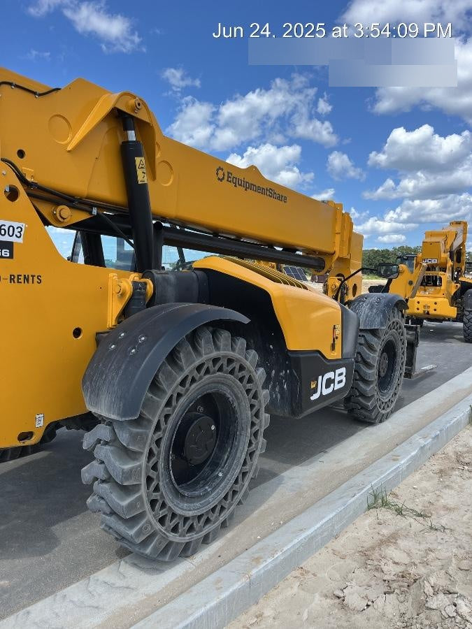 2023 JCB 510-56