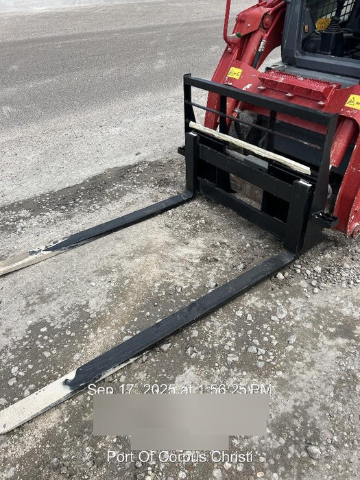 2025 ARROW MATERIAL HANDLING F5100CB - 72"