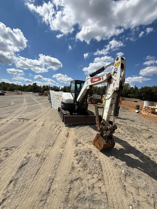 2022 Bobcat E50 Cab/Heat/Air, Rubber Tracks, Manual QC, Hydraulic Thumb