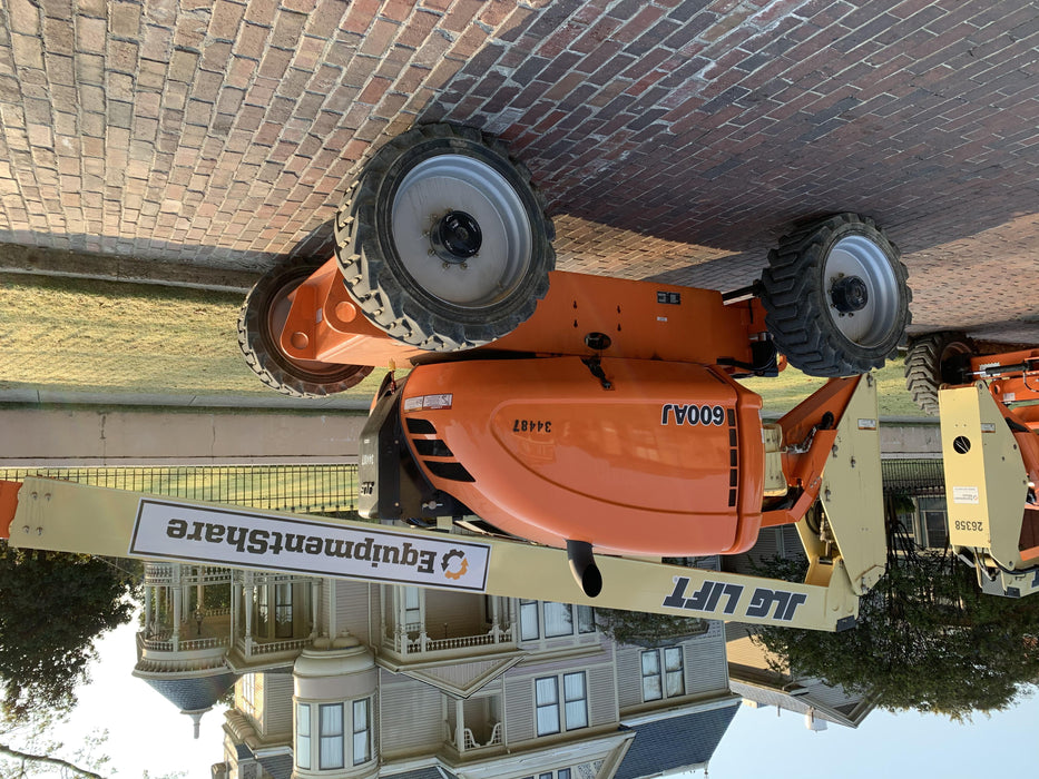 2019 JLG 600AJ