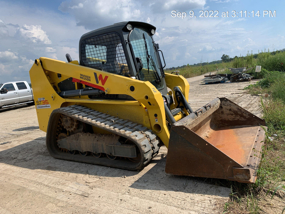 Wacker Neuson ST35 Cab/Heat/Air, 14-Pin Attachment Control, Cyclonic Engine Pre-Cleaner, Block Heater (110v), Ride Control, Bucket Leveling, Hydraulic Coupler