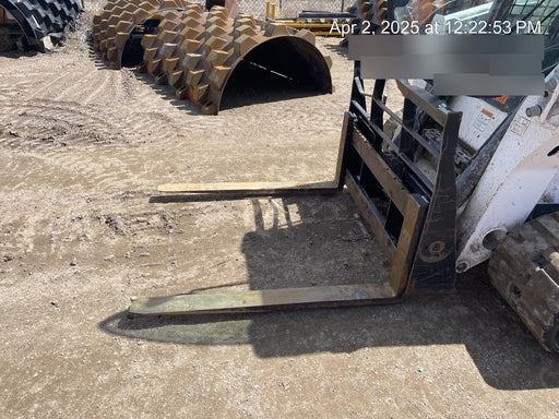 2022 ARROW MATERIAL HANDLING 60" Pallet Forks - Arrow