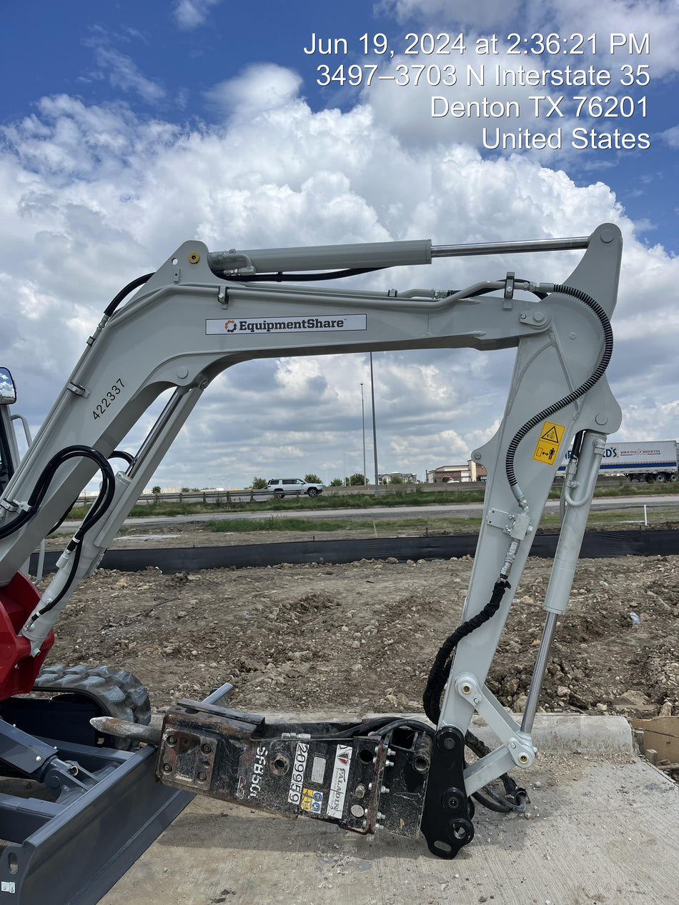 2024 TAKEUCHI TB250-2CR