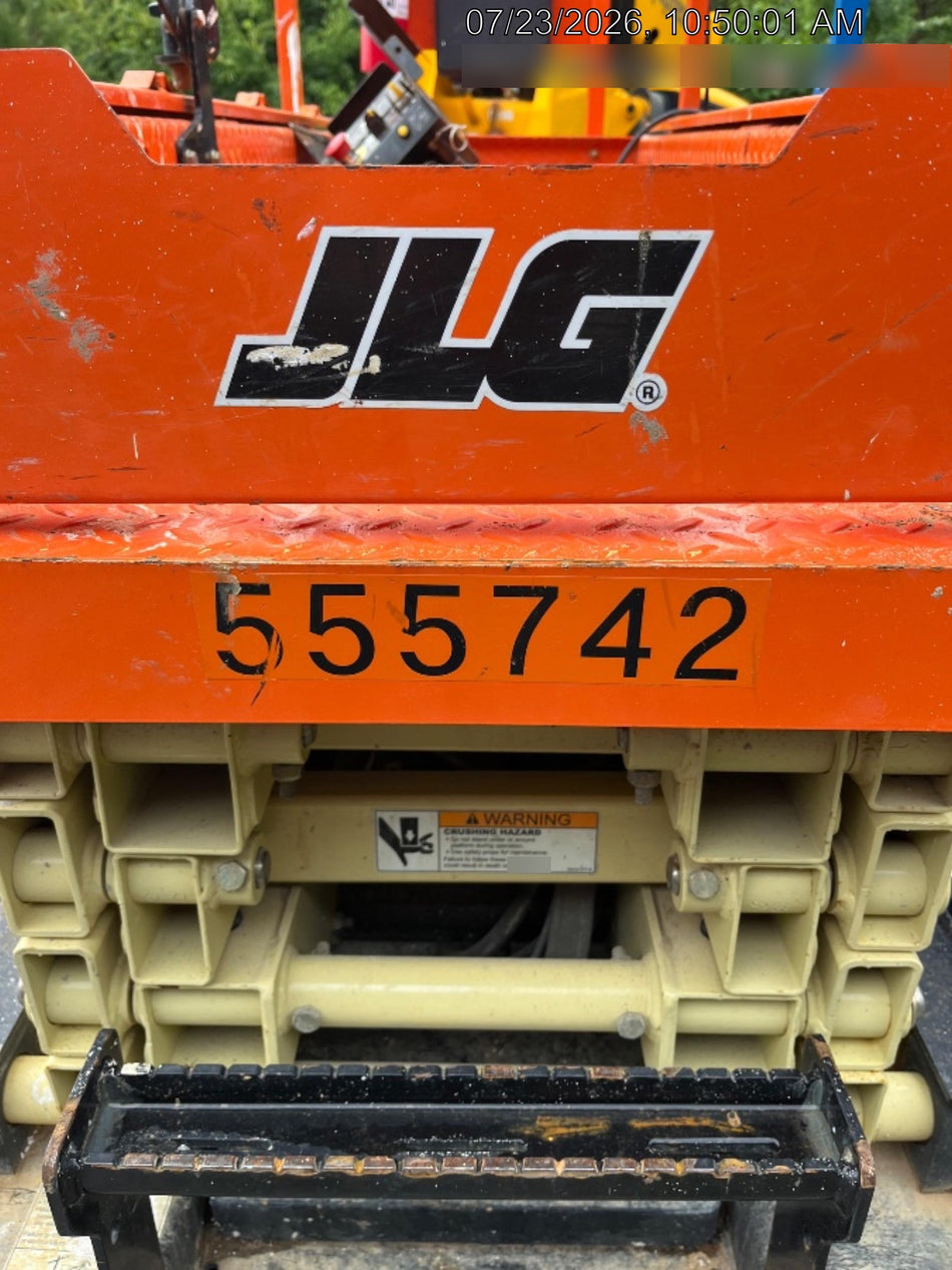 2025 JLG ES1932