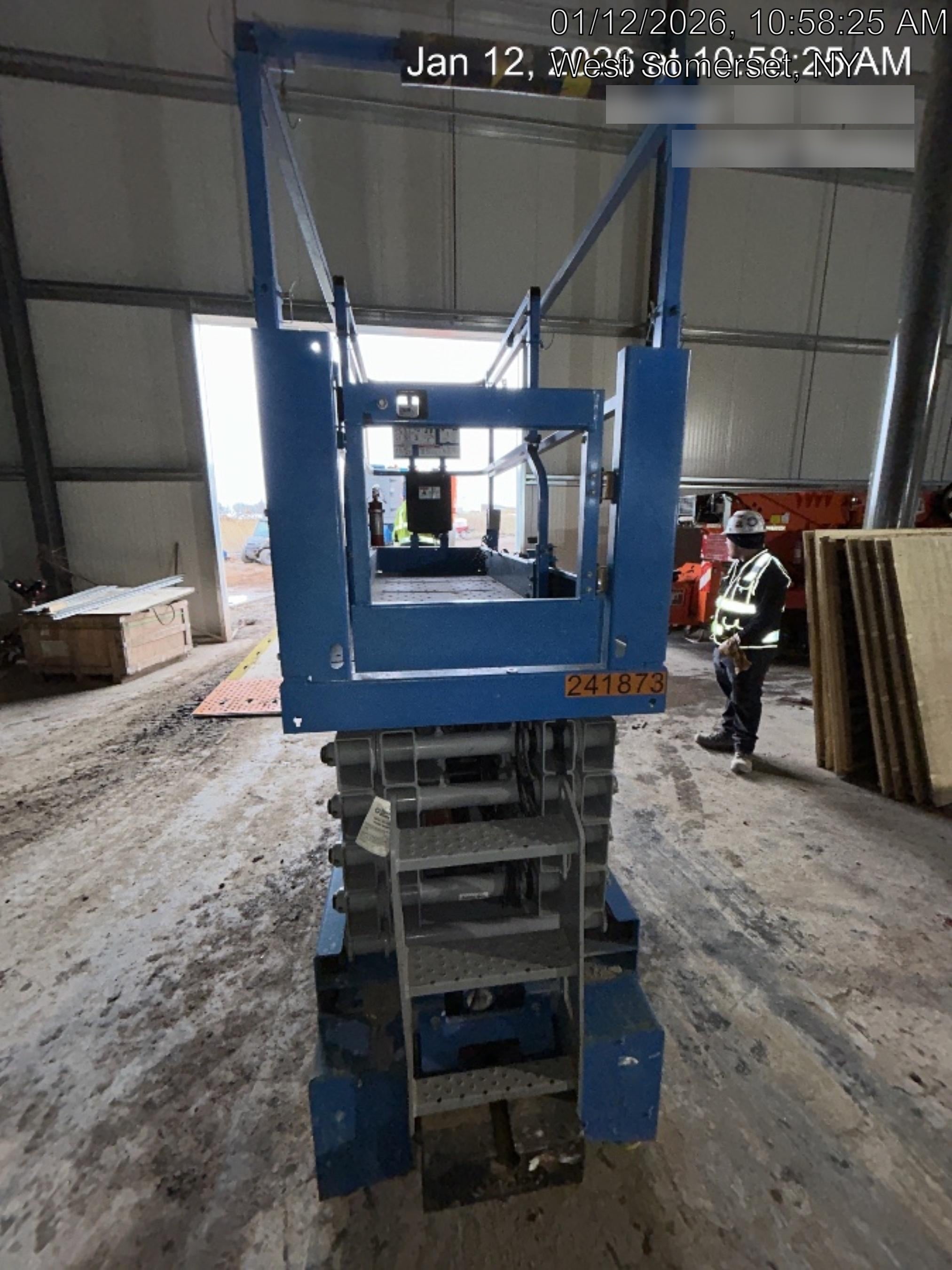 2022 GENIE GS-3232