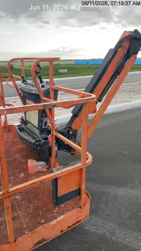 2020 JLG 860SJ