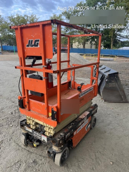 2022 JLG ES1330L