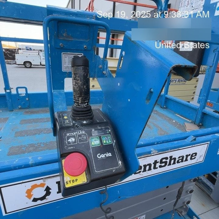 2019 Genie GS-4047 Folding rails with half height swing gate