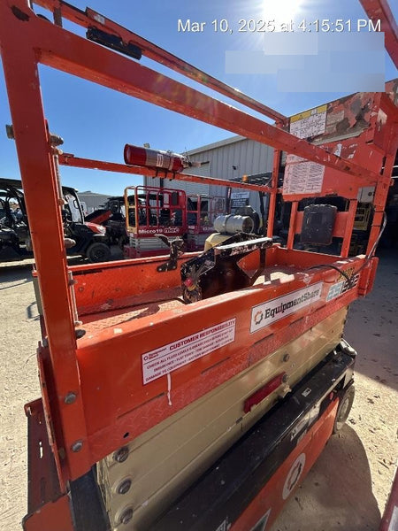 2021 JLG ES1932