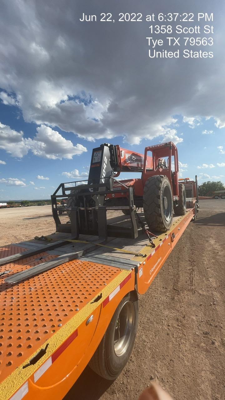 2022 SKYTRAK 8042