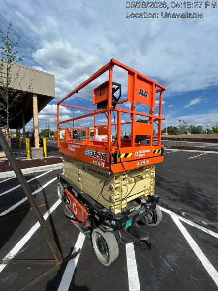 2022 JLG ES3246