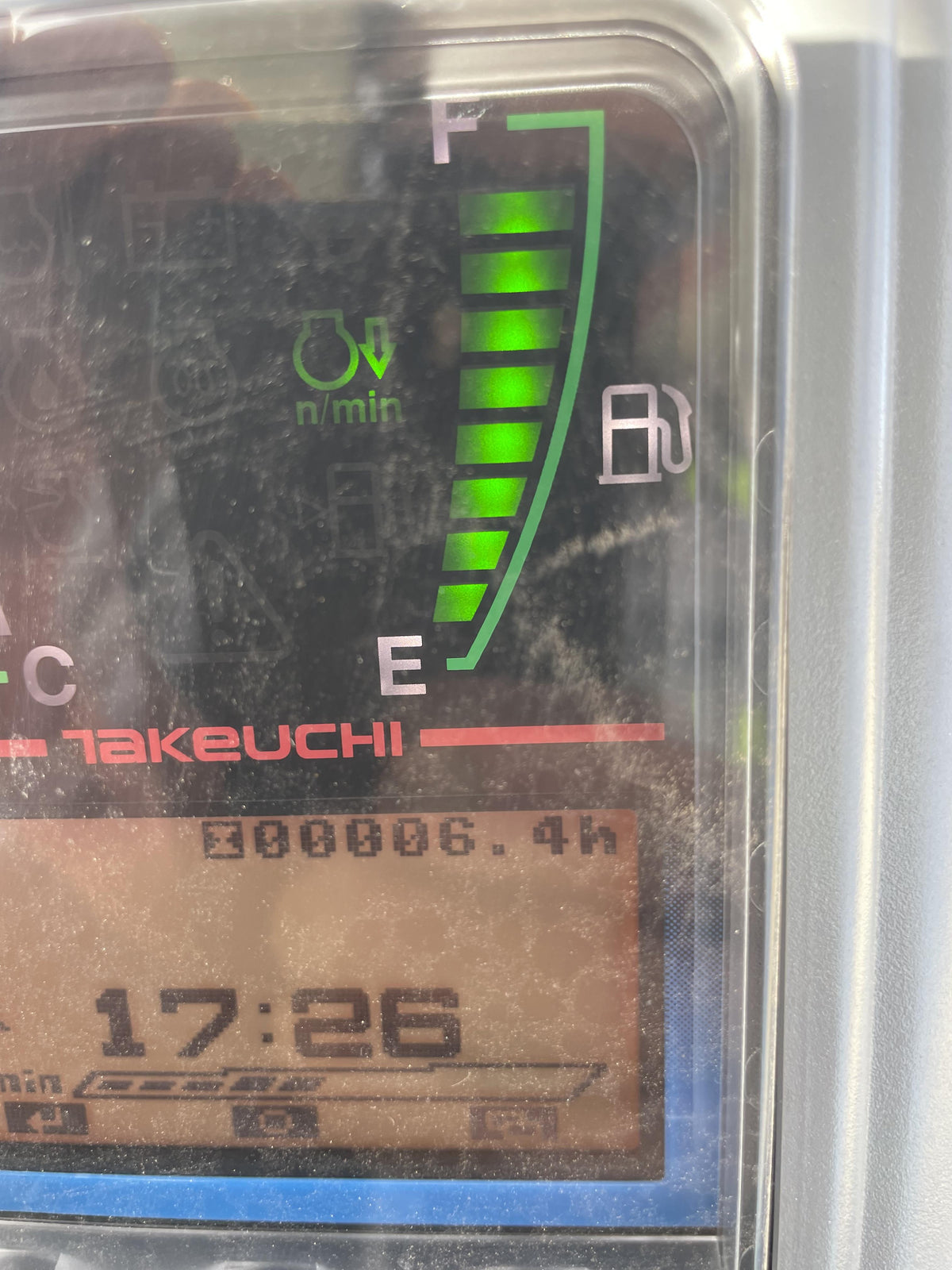 2022 TAKEUCHI TB235-2R
