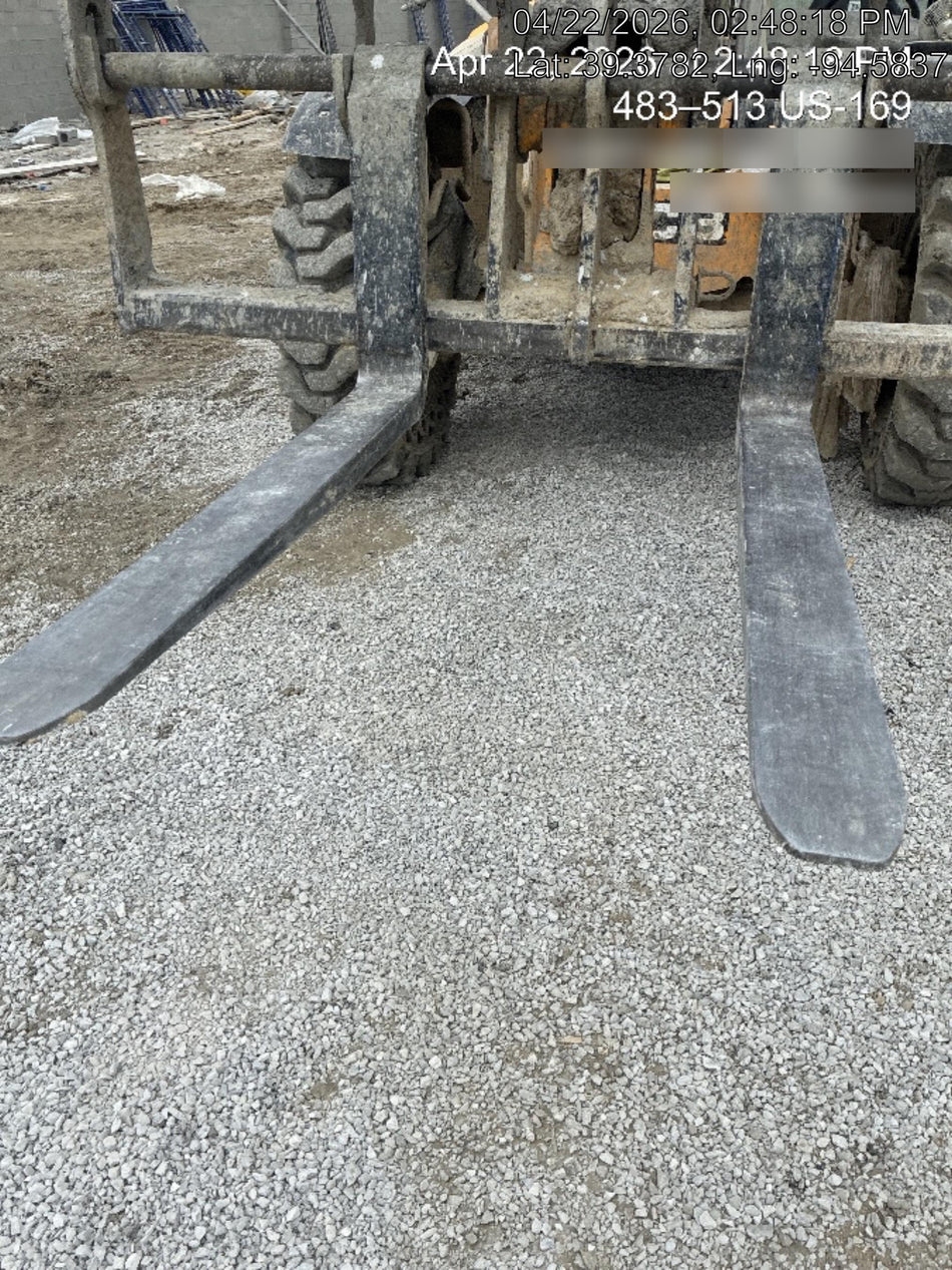 2020 JCB 509-42 Canopy, Solid Tires, Work Lights, Beacon, Aux Hydraulics, Back up Alarm, Lifting Eye, ES Decals