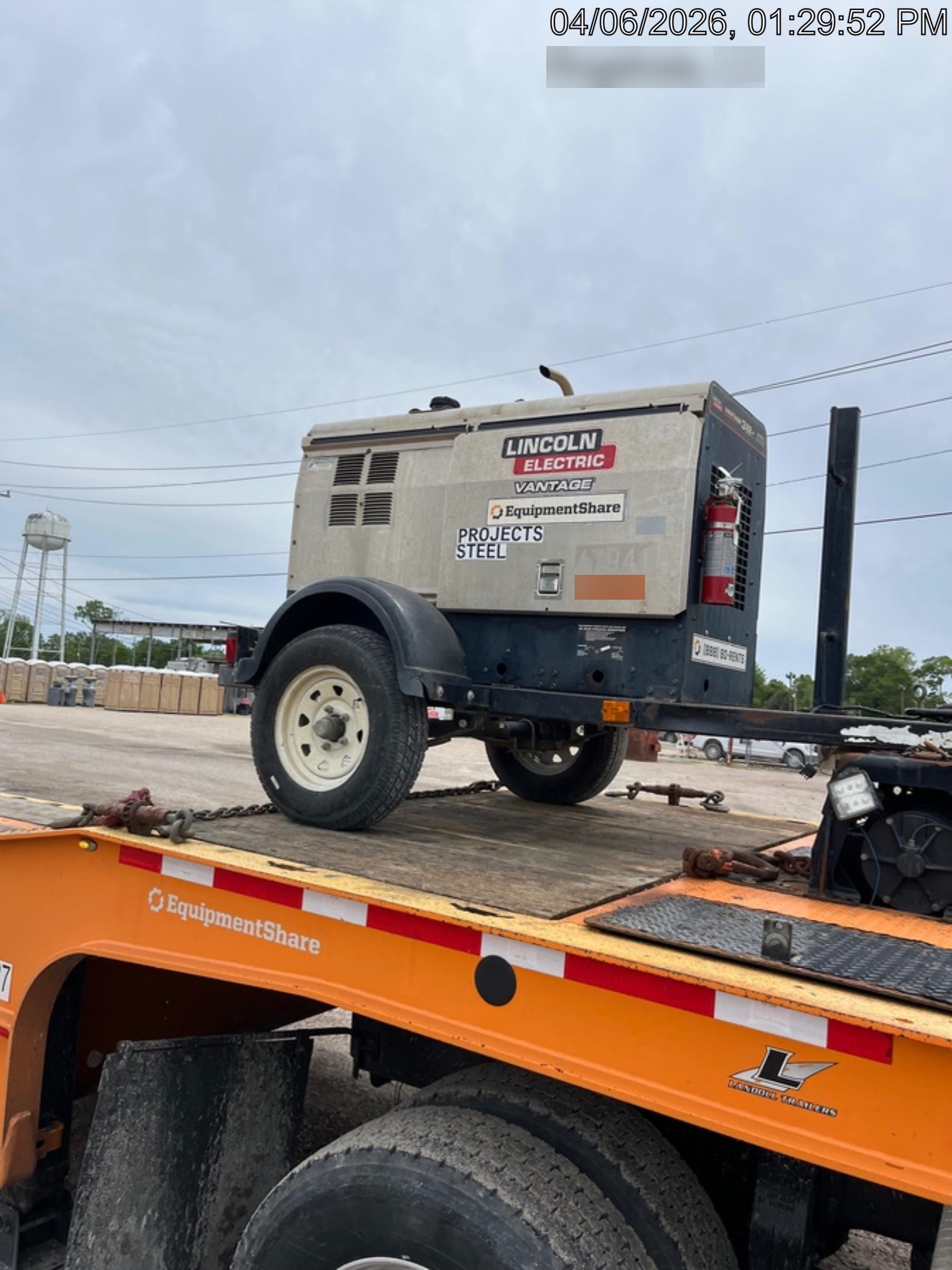 2019 Lincoln Electric Vantage 322 Ready-Pak 3, Two Wheel Trailer, Fender and Light Kit, Cable Rack