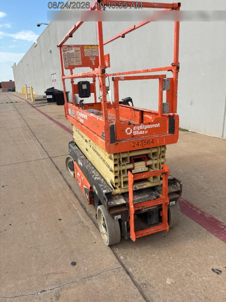 2022 JLG ES2632