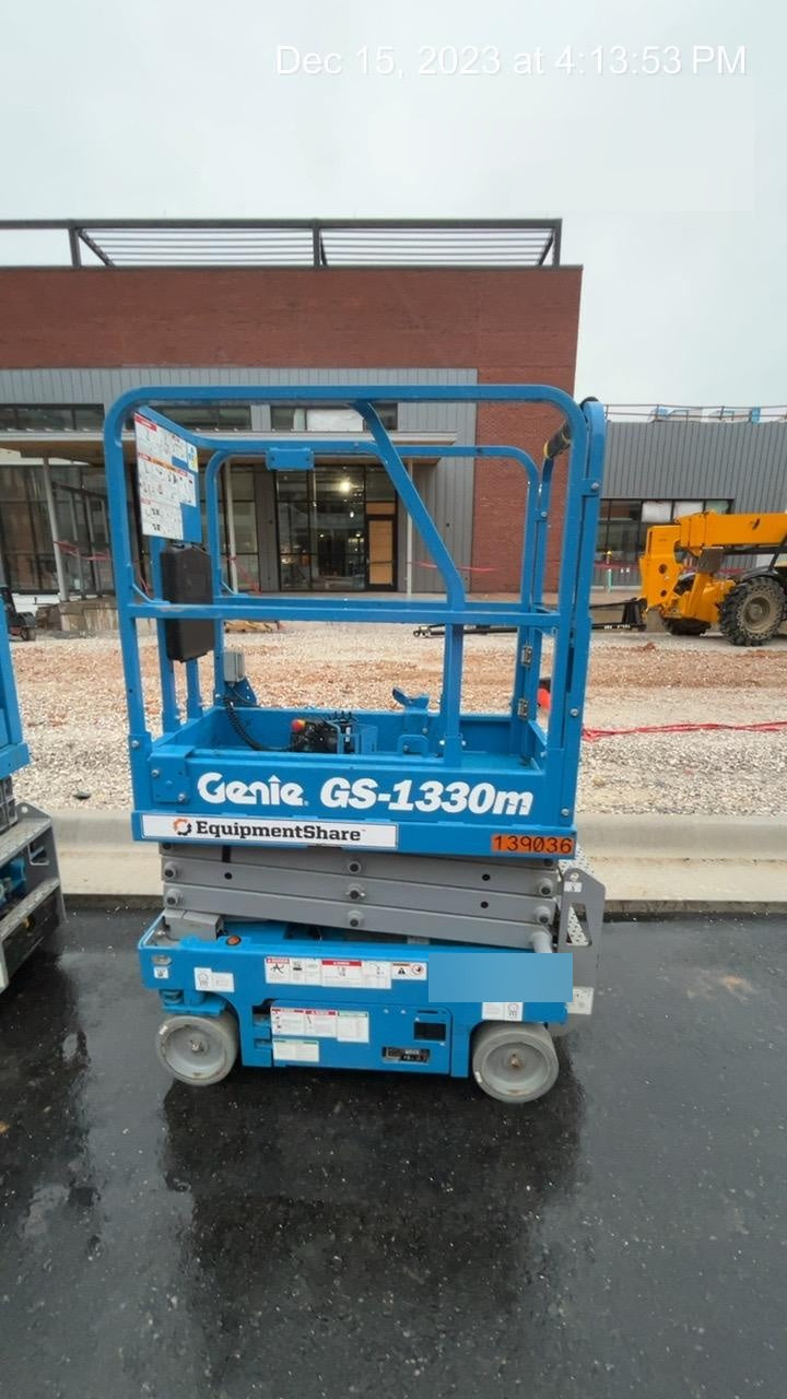 2021 GENIE GS-1330m