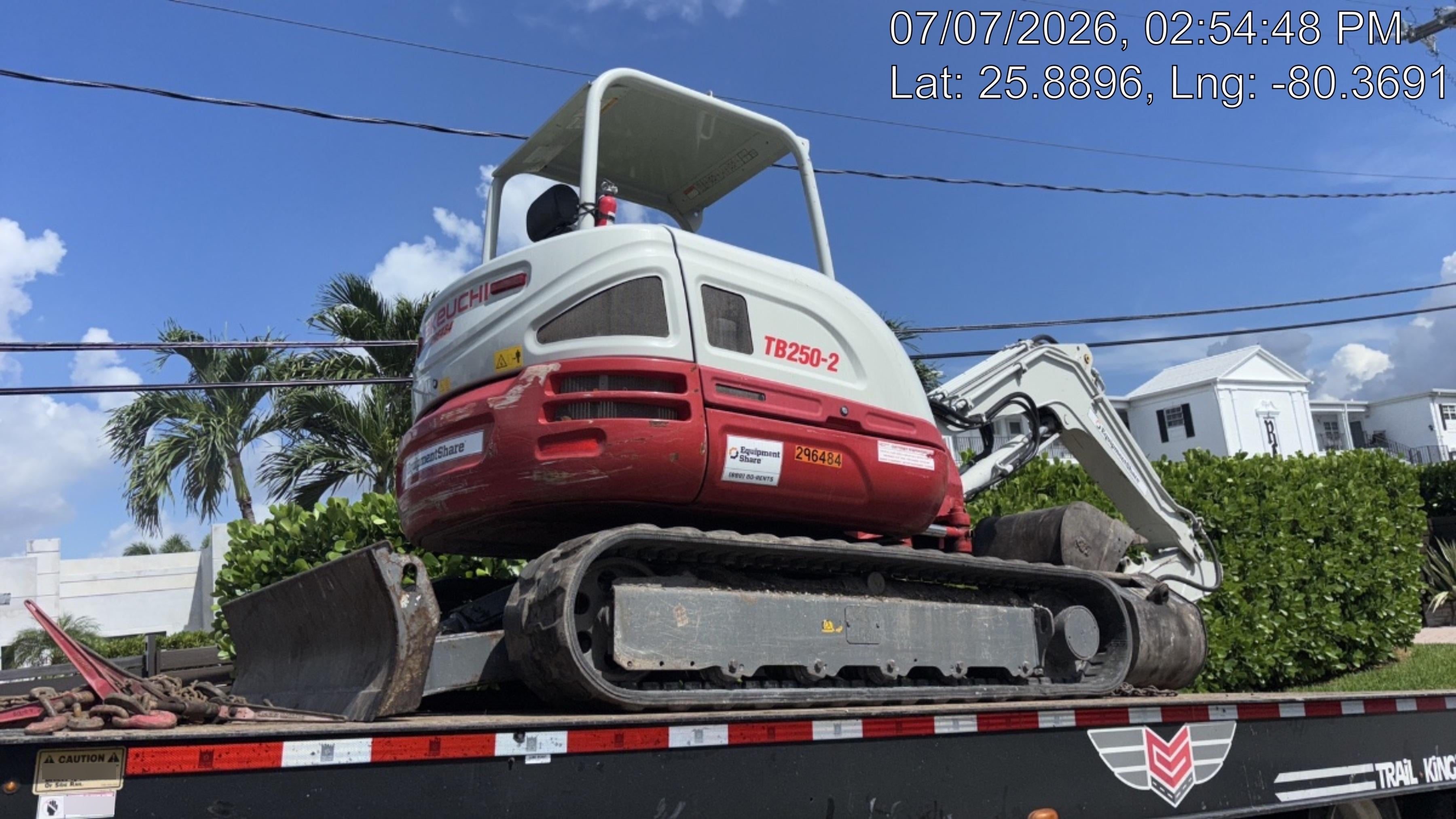 2023 TAKEUCHI TB250-2R