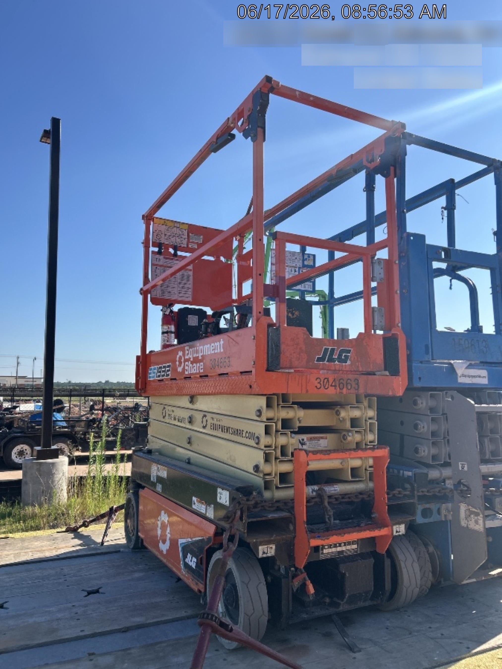 2023 JLG ES1932