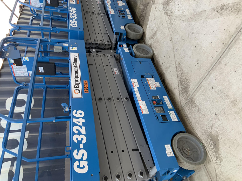 2020 Genie GS-3246 Standard, Folding full height swing gate