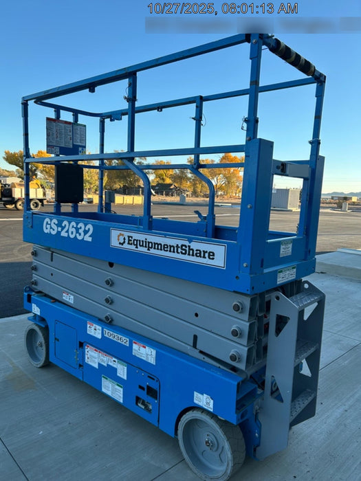 2020 Genie GS-2632 Solid NM Tires, Folding Rails with Half-Height Swing Gate, Beacon, 800W Invertor