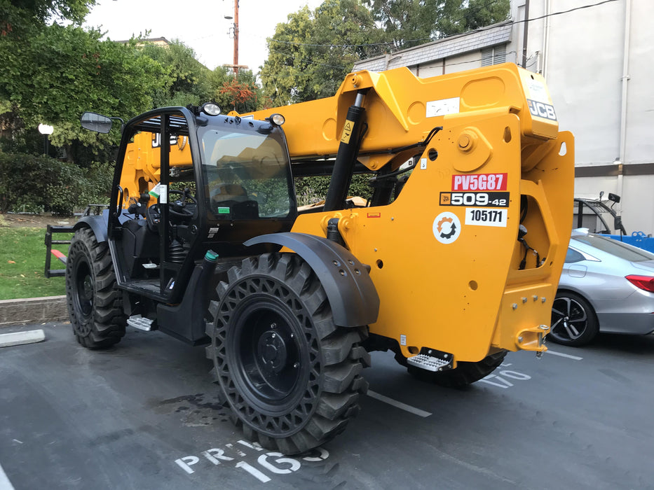 2020 JCB 509-42 Canopy, Solid Tires, Work Lights, Beacon, Aux Hydraulics, Back up Alarm, Lifting Eye, ES Decals