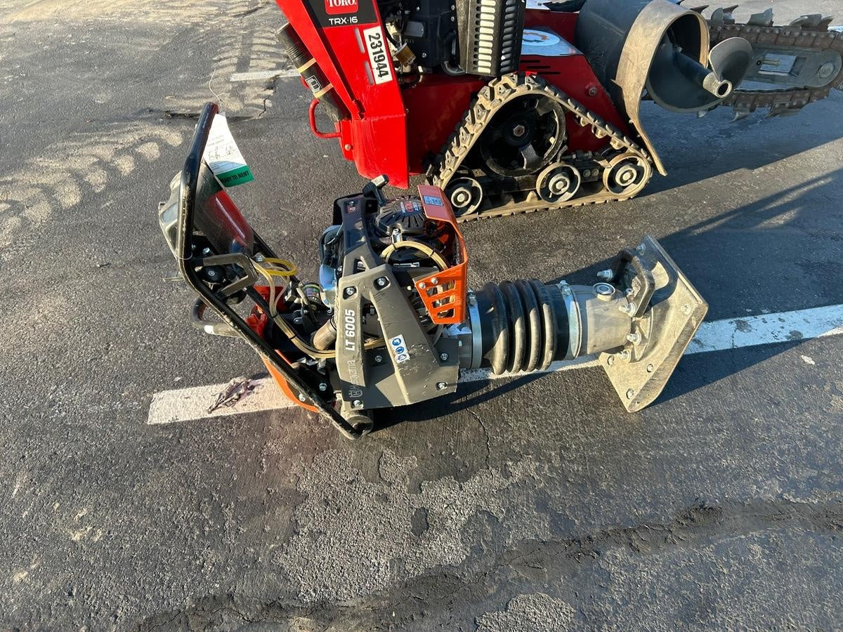 2024 HUSQVARNA LT6005
