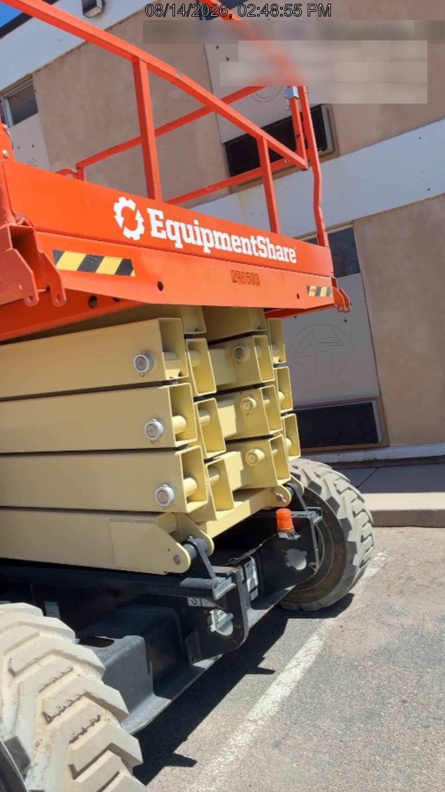 2023 JLG RT4394