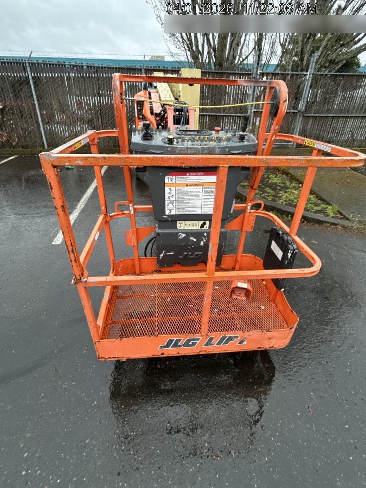 2019 JLG E400AJPN