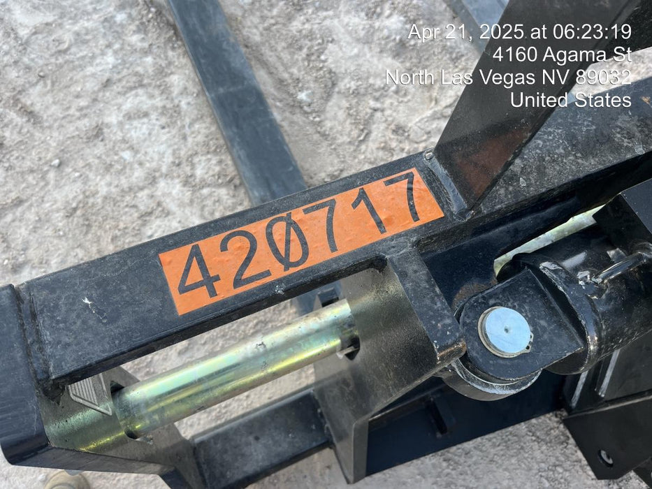 2024 JLG 1001095418S