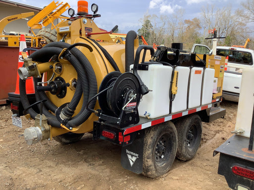 2021 Vac-Tron LP573XDT T4 Koehler Diesel Engine, 500 Gallon Debris Tank, x2 100 Gallon Water Tanks